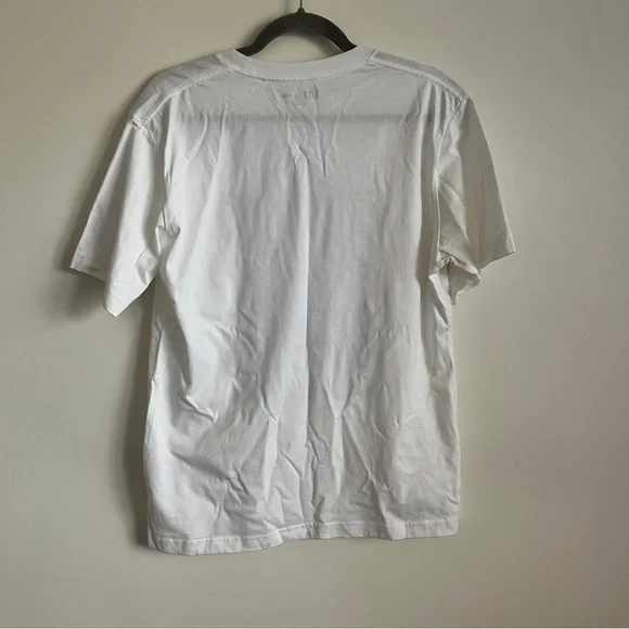 UNIQLO One Piece Luffy King Of Pirates White Graphic Tee-Size Medium-NWT - Picture 6 of 9